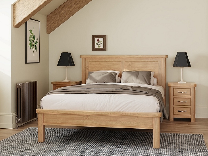 Chagford Oak Bedroom