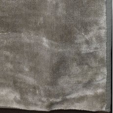 Elegance Velvet Rug (190 x 155cm)