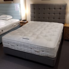 HARRISON SPINKS 5'0 Paros Mattress with Divan Base & New York Headboard